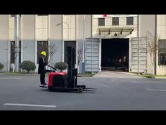 Электрический погрузчик, высота подъема 3 м, вместимость 1,5 тонны