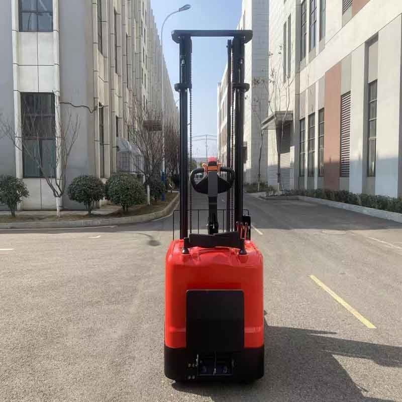 Stand on Electric Reach Forklift electric reach truck Lightweight AC Drive