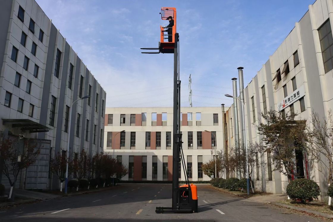 Lithium Battery  25.6V500AH Capatity Weight 1000 KG Electric Order Picking Cart Lifting Height 8000 mm  Curtis  Drive  System