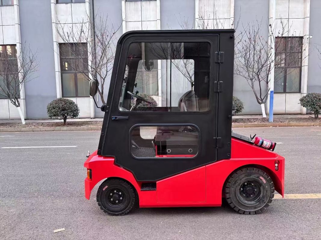 15000 kg Electric Towing  Tractor Hydraulic Steering Fully Enclosed Cab With Walking Alarm Light