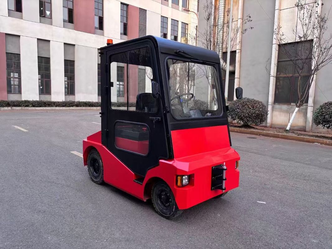15000 kg Electric Towing  Tractor Hydraulic Steering Fully Enclosed Cab With Walking Alarm Light
