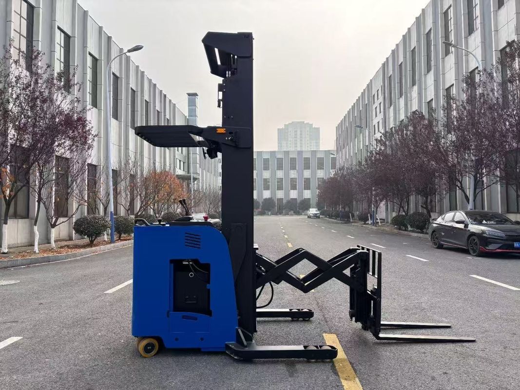 1.5 Ton 1500 kg  Double Extension Forward Moving Forklift Height 7 Meters