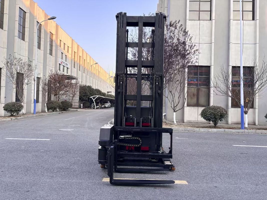 Space-saving Three-way Electric Pallet Stacker  Capacity 1500 KG Lifting Height  7000 MM